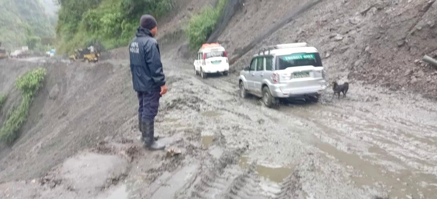 अवरुद्ध बेनी–जोमसोम सडक खुल्यो