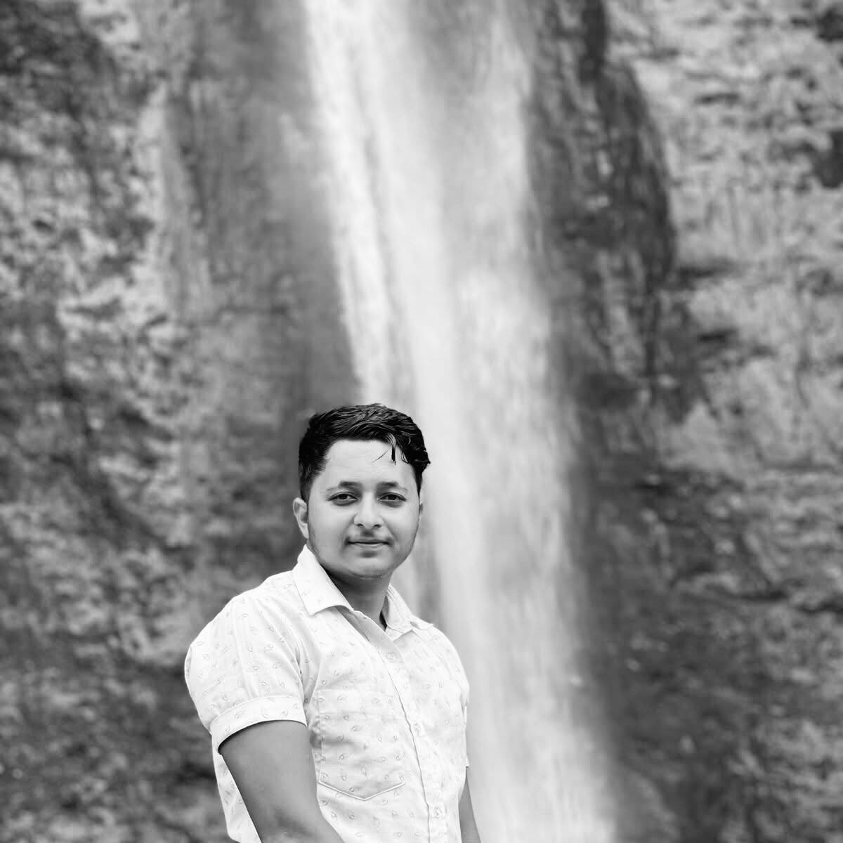 बेनीबाट सम्पर्कविहिन एक युवाको मालढुङगामा शव भेटियो