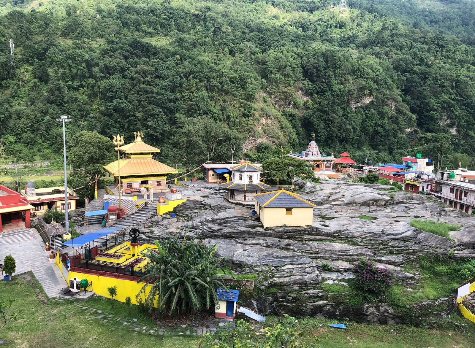 साउने सोमवारको पूजा व्यवस्थापनका लागि गलेशवरमा २५ वटा उपसमिति गठन